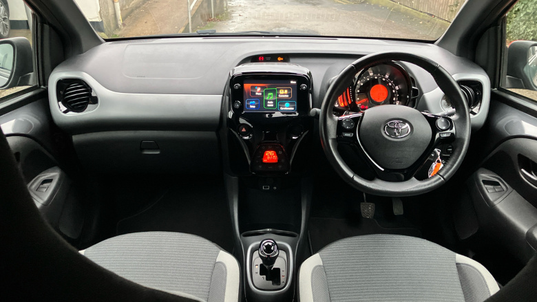 Toyota Aygo 1.0 VVT-i X-Trend TSS 5dr x-shift Petrol Hatchback